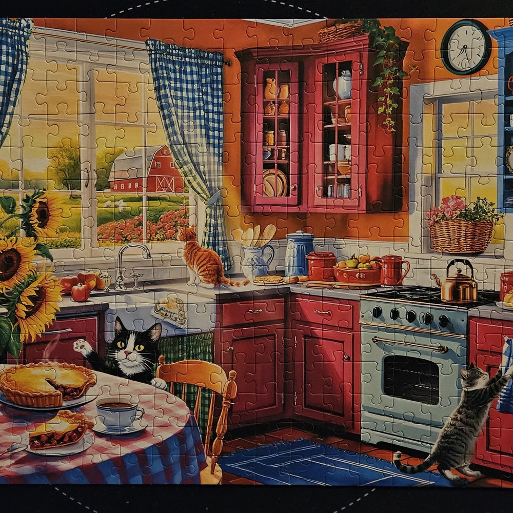Trefl 300 Piece Kitchen Puzzle - Picture 3 of 3